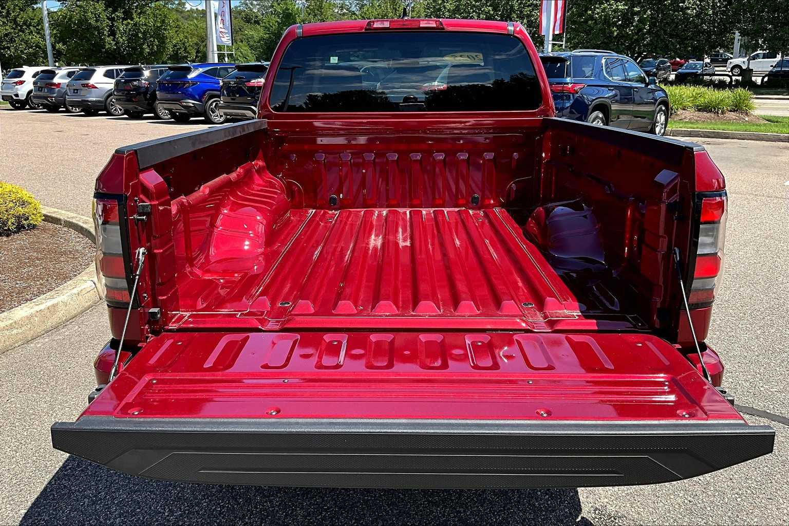 2025 Nissan Frontier SV - Photo 30