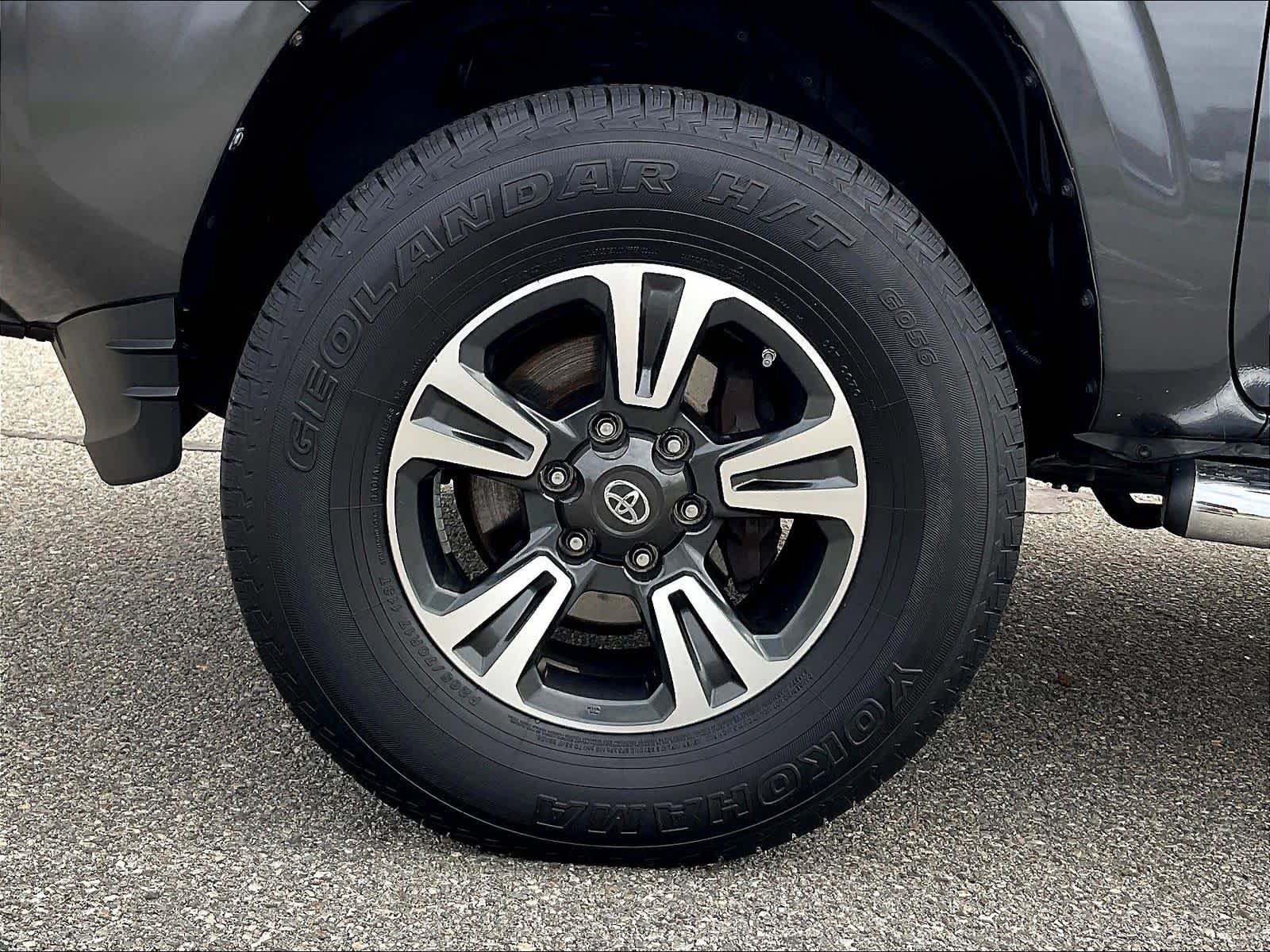 2022 Toyota Tacoma SR - Photo 7