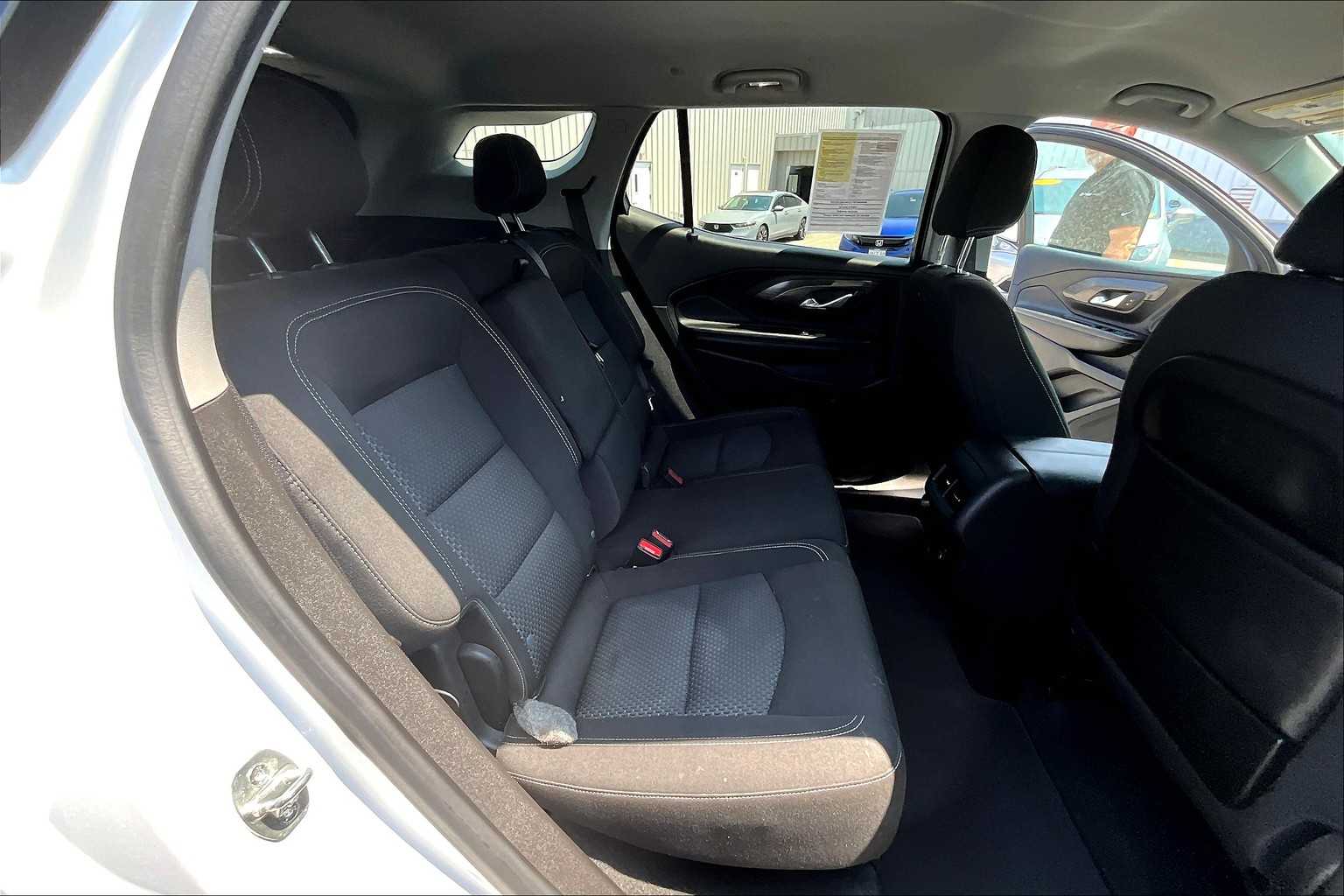 2022 GMC Terrain SLE - Photo 16
