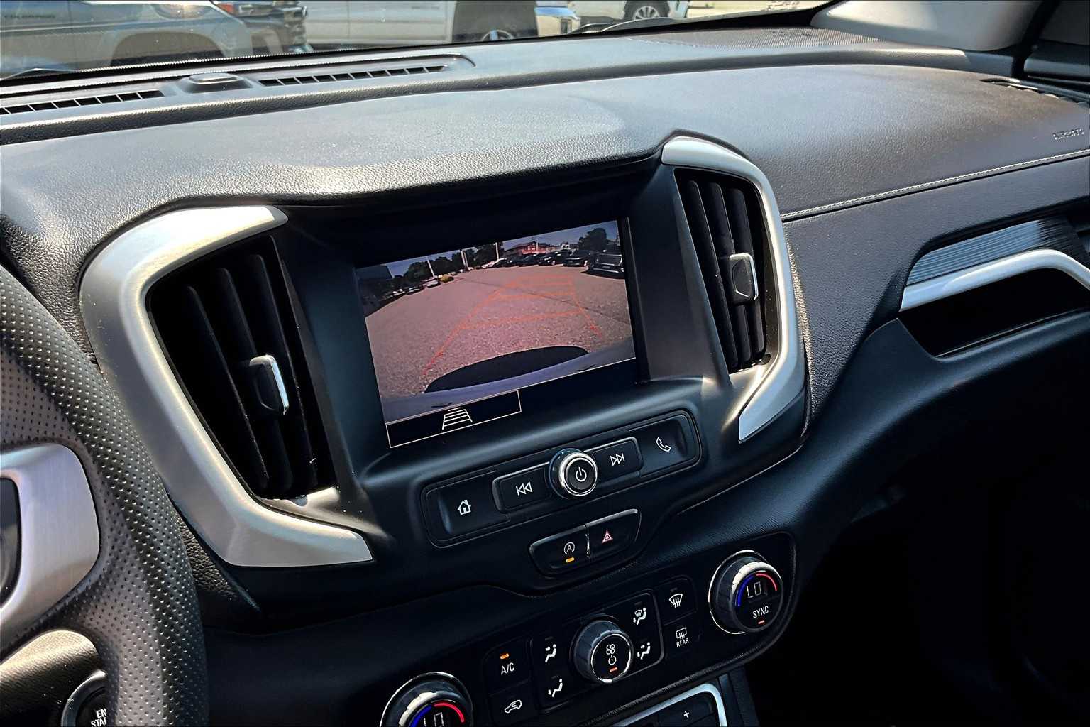 2022 GMC Terrain SLE - Photo 19