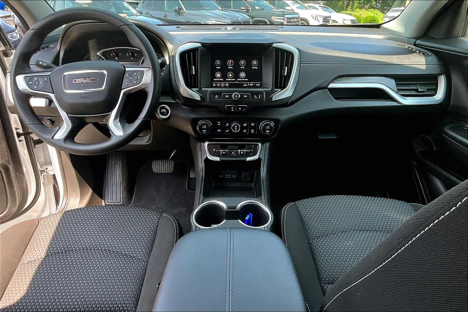 2022 GMC Terrain SLE - Photo 21