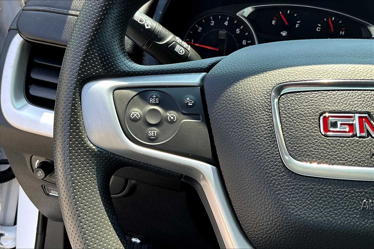 2022 GMC Terrain SLE - Photo 22