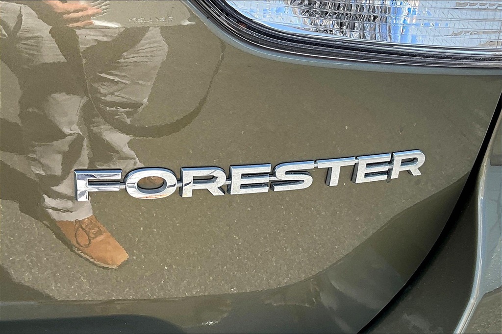 2023 Subaru Forester Premium - Photo 29