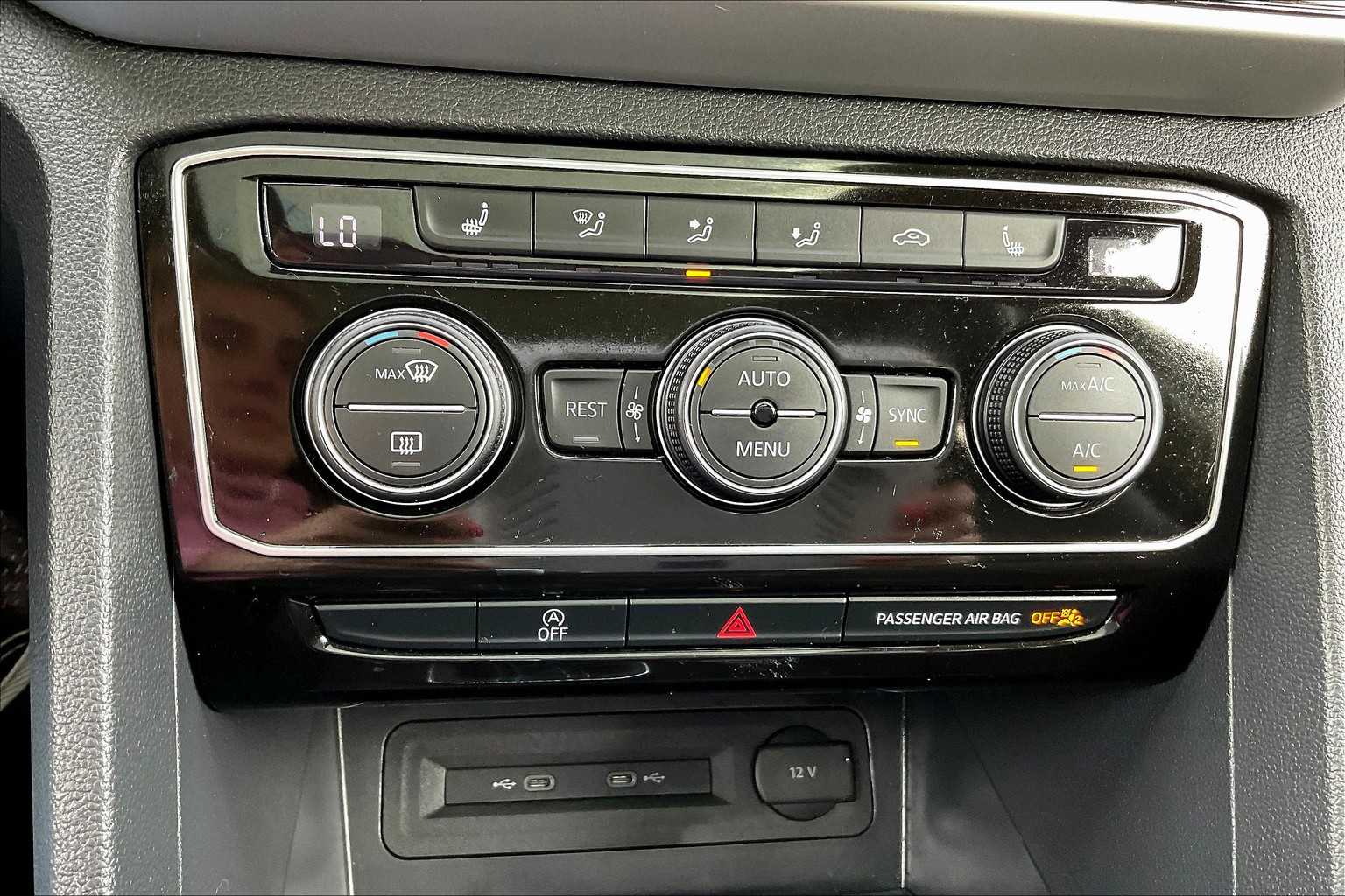 2023 Volkswagen Atlas 3.6L V6 SE w/Technology - Photo 15