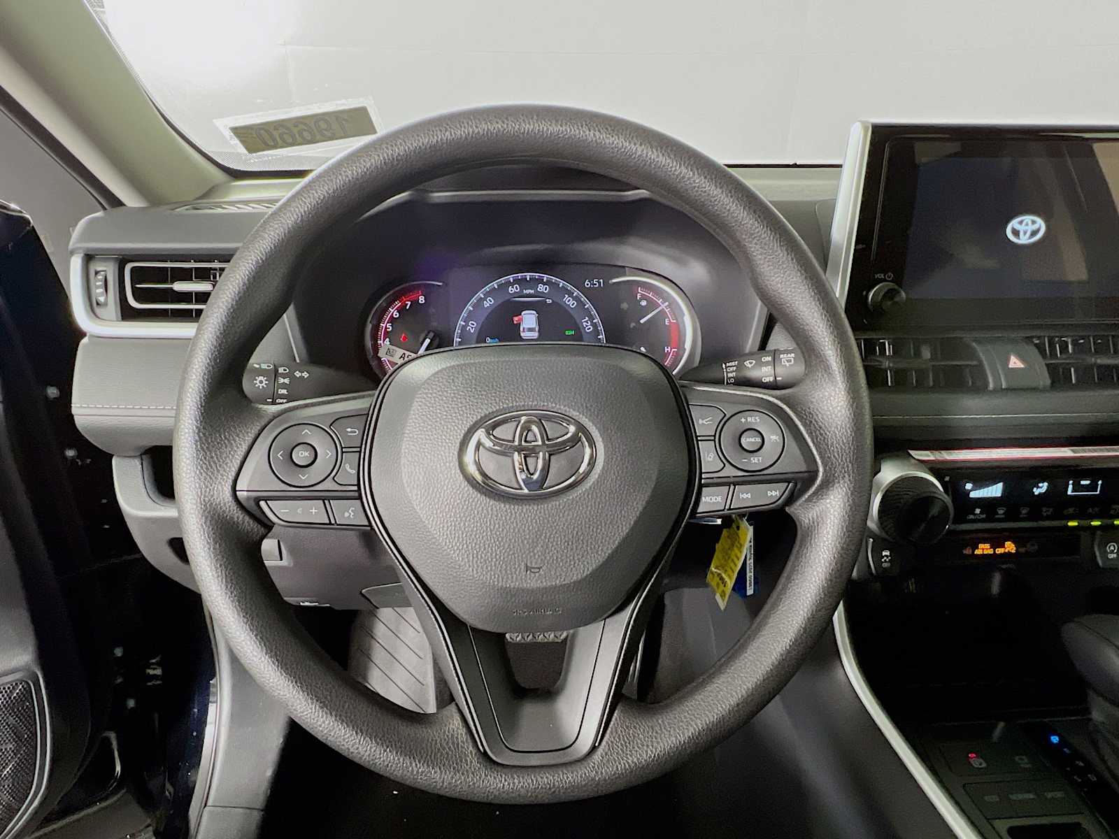 2025 Toyota RAV4 LE - Photo 7
