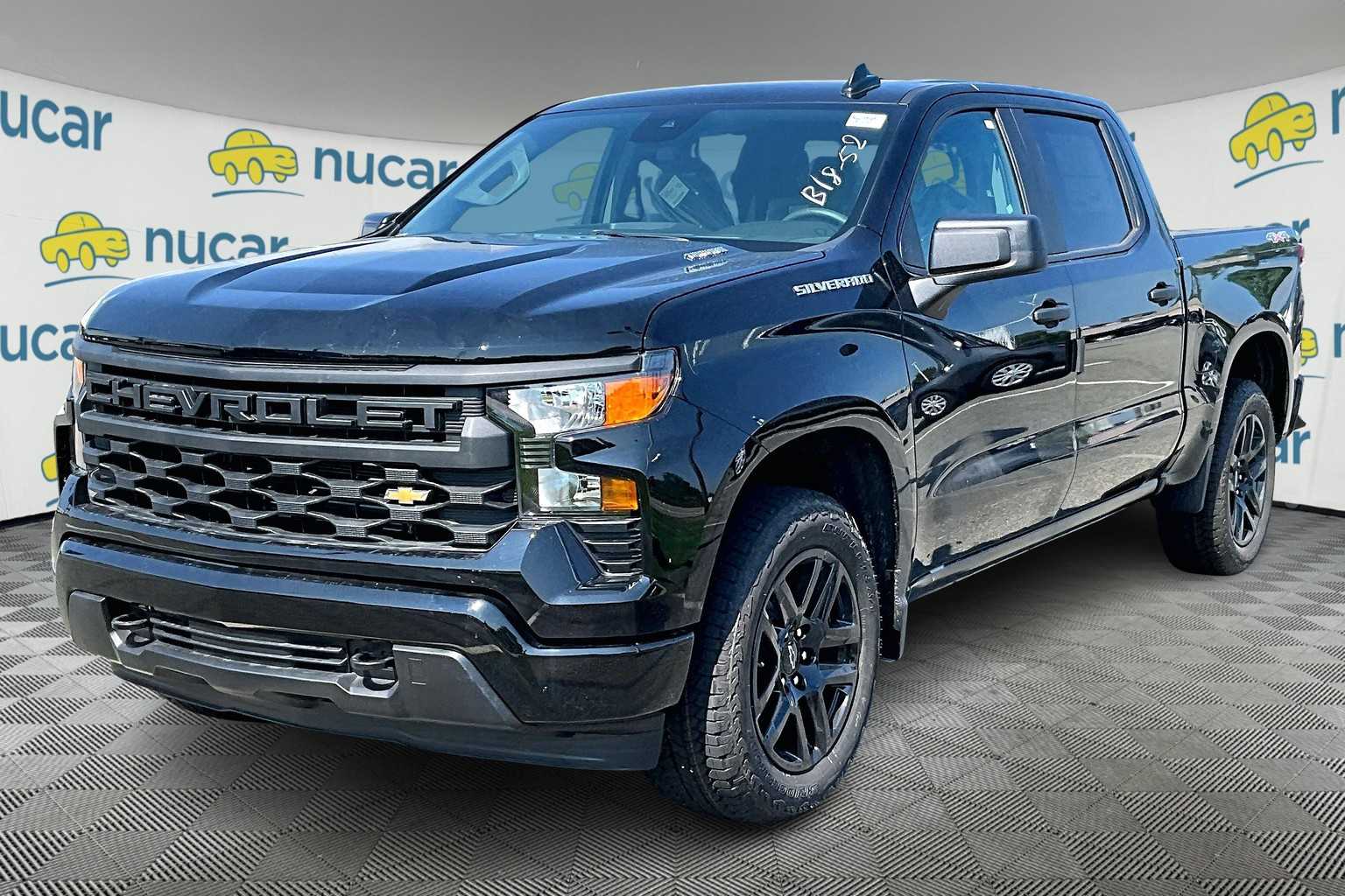 2025 Chevrolet Silverado 1500 Custom - Photo 4