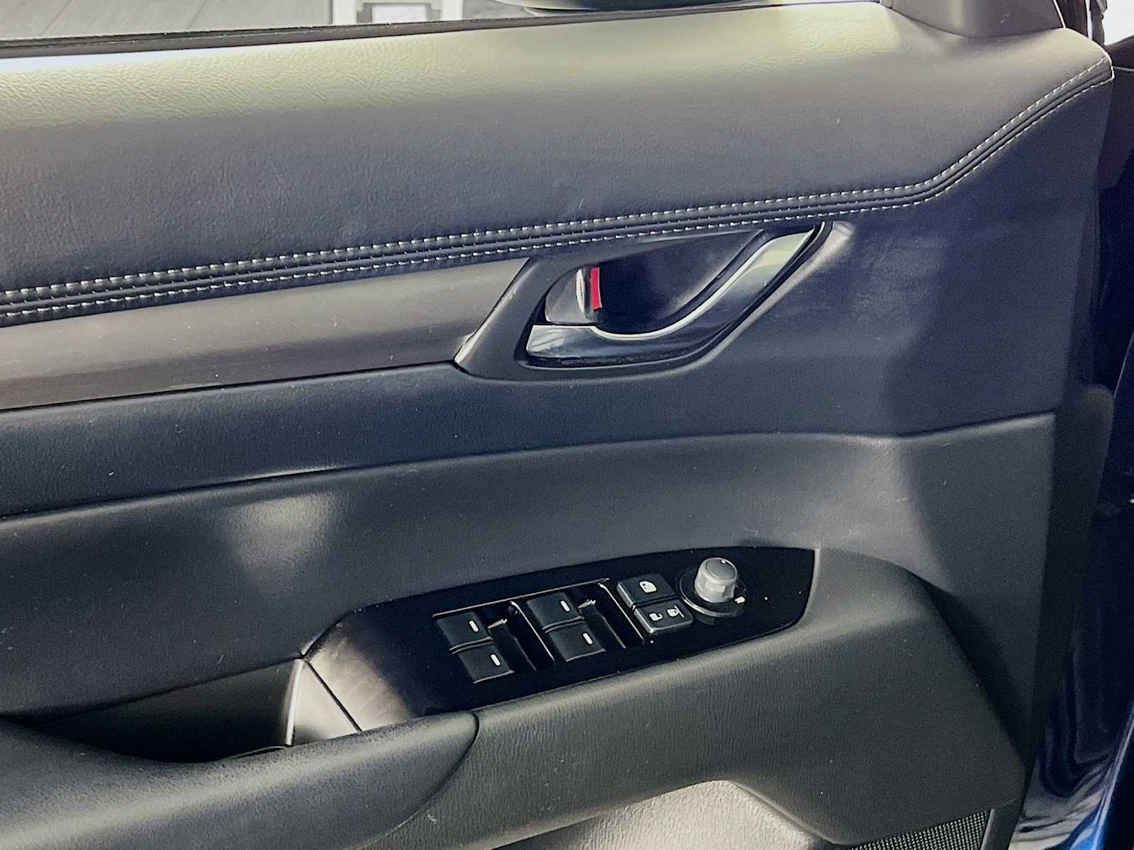 2023 Mazda CX-5 2.5 S Preferred Package - Photo 17