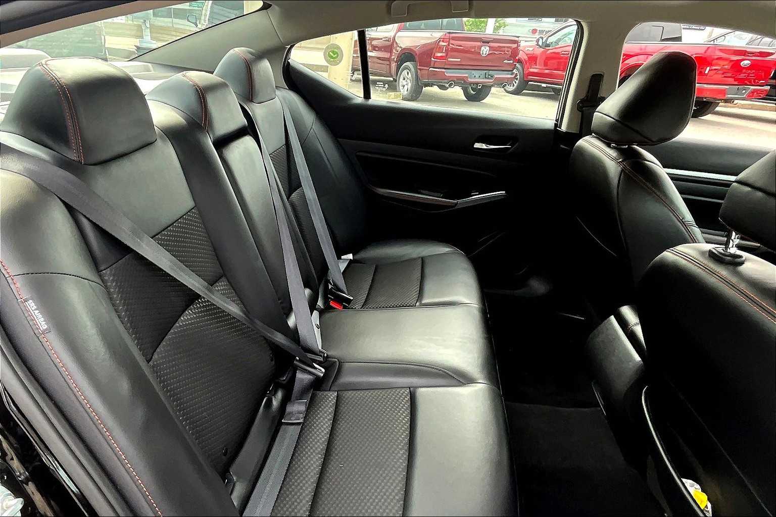 2024 Nissan Altima 2.5 SR - Photo 16