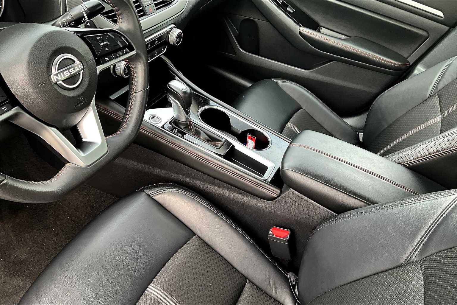 2024 Nissan Altima 2.5 SR - Photo 20
