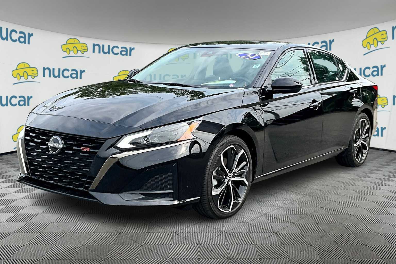 2024 Nissan Altima 2.5 SR - Photo 3