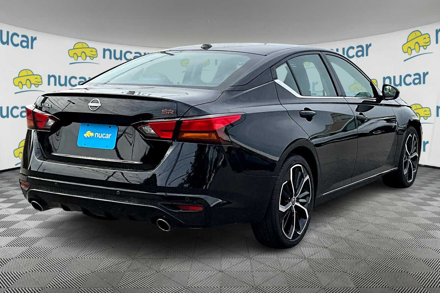 2024 Nissan Altima 2.5 SR - Photo 6