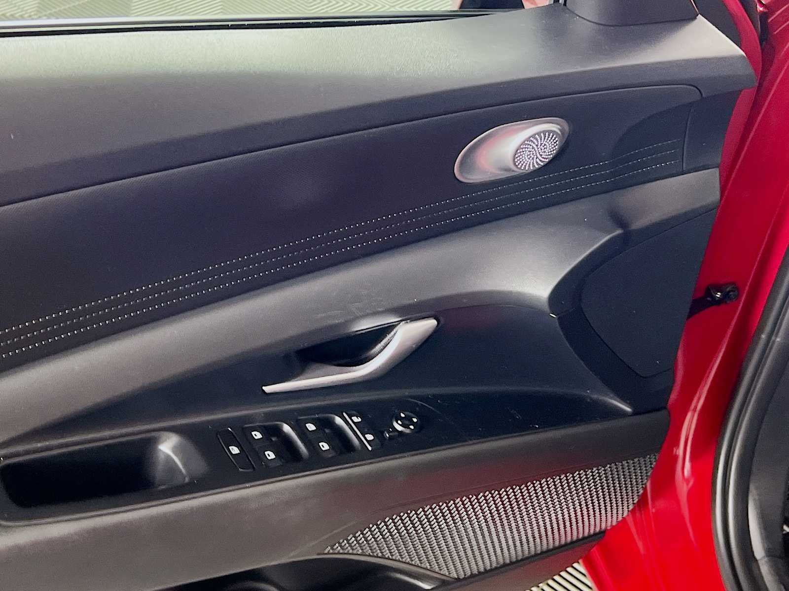 2023 Hyundai Elantra SEL - Photo 17