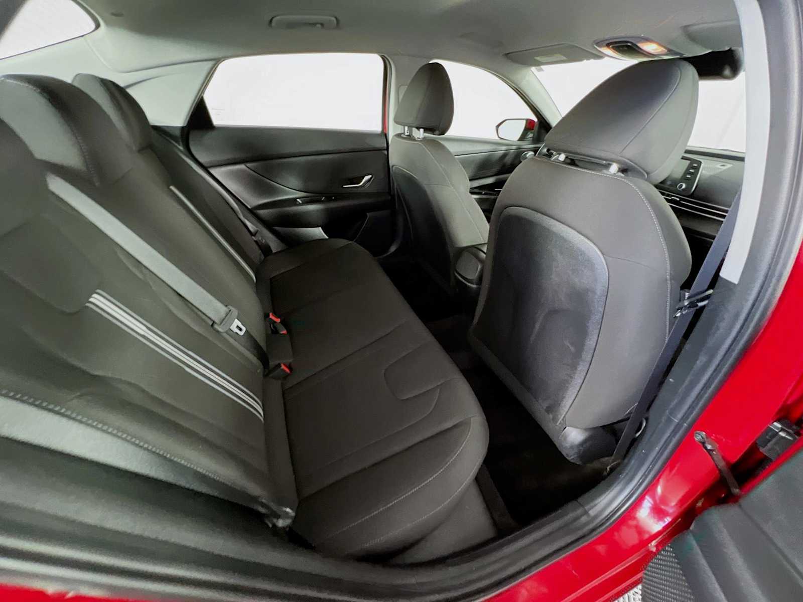 2023 Hyundai Elantra SEL - Photo 25
