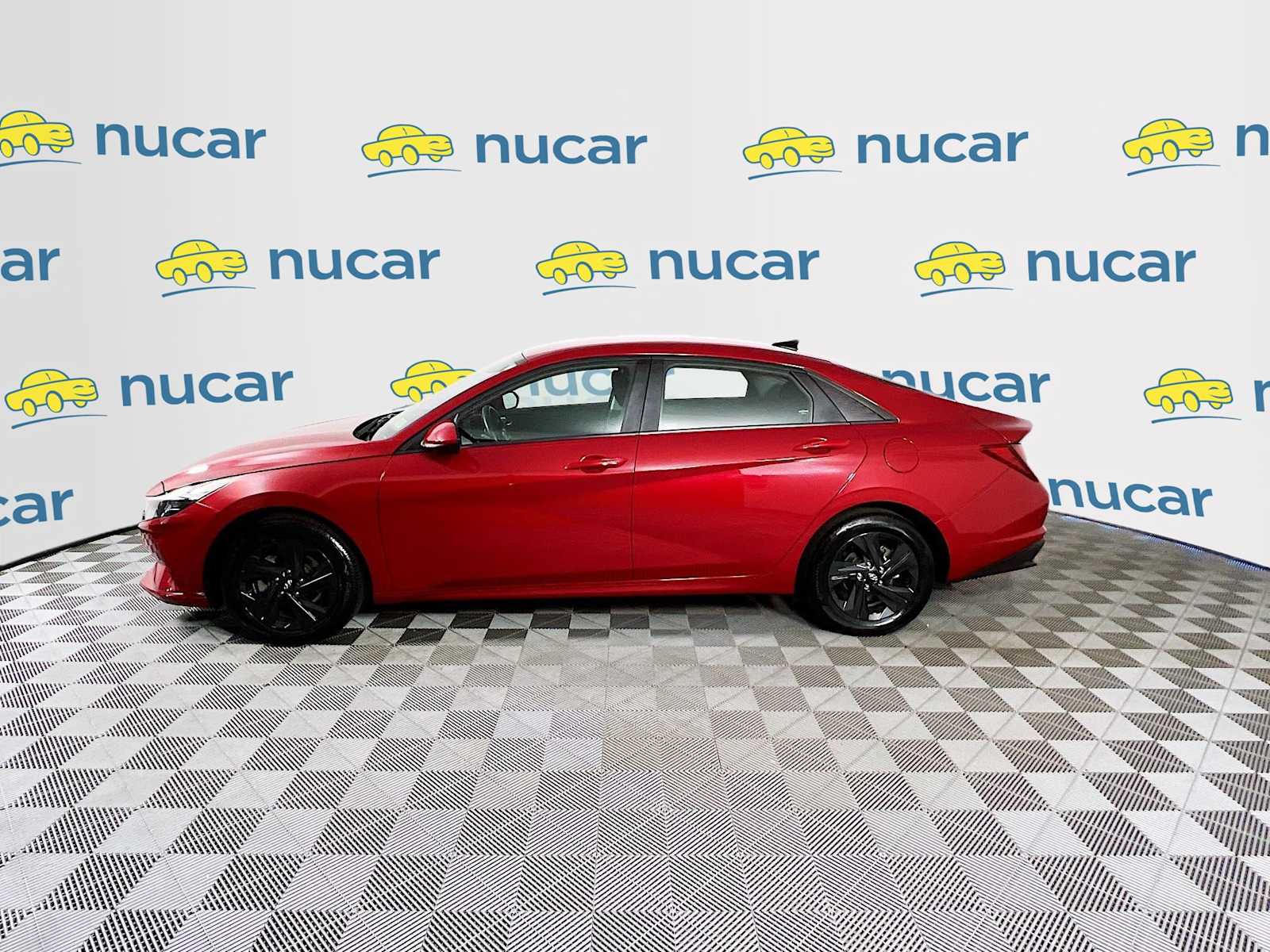 2023 Hyundai Elantra SEL - Photo 4
