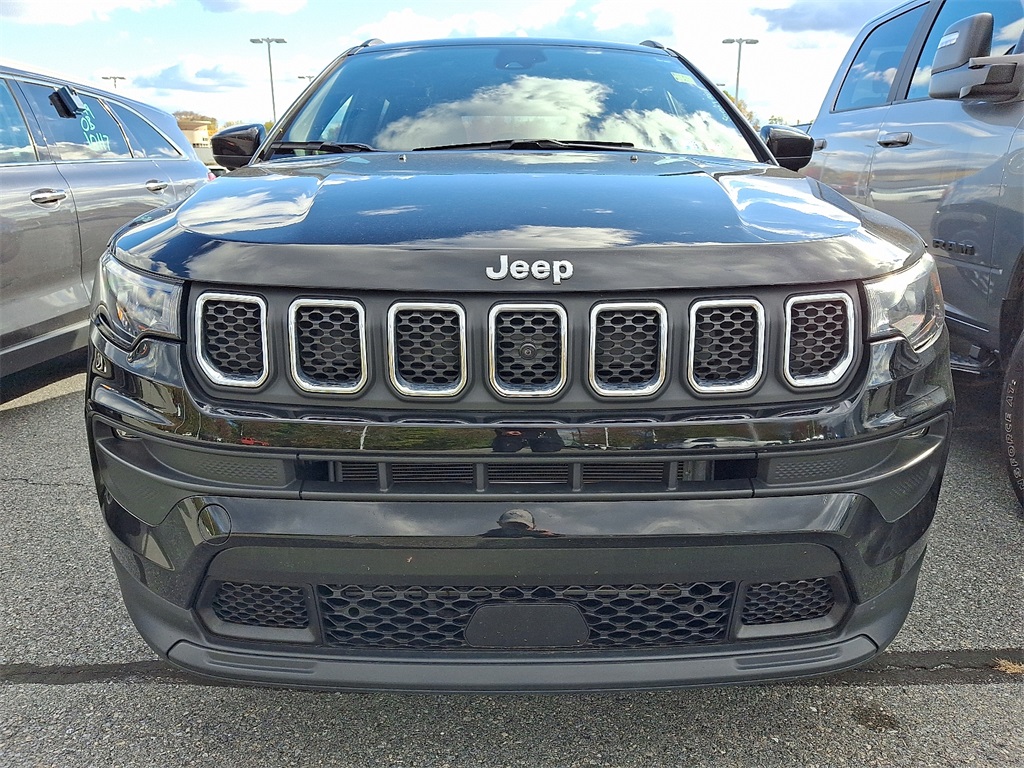 2023 Jeep Compass Latitude Lux - Photo 2