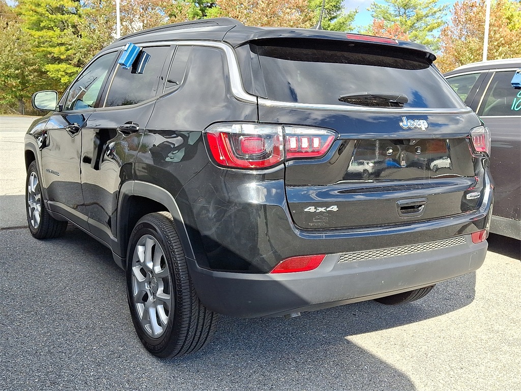 2023 Jeep Compass Latitude Lux - Photo 4