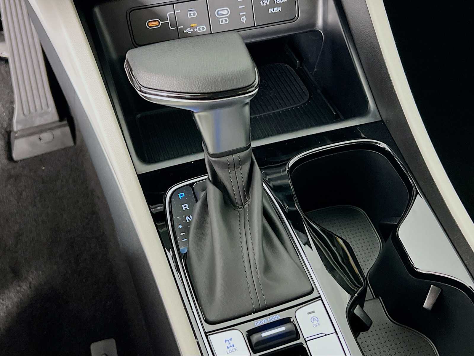 2025 Hyundai Tucson SEL - Photo 11