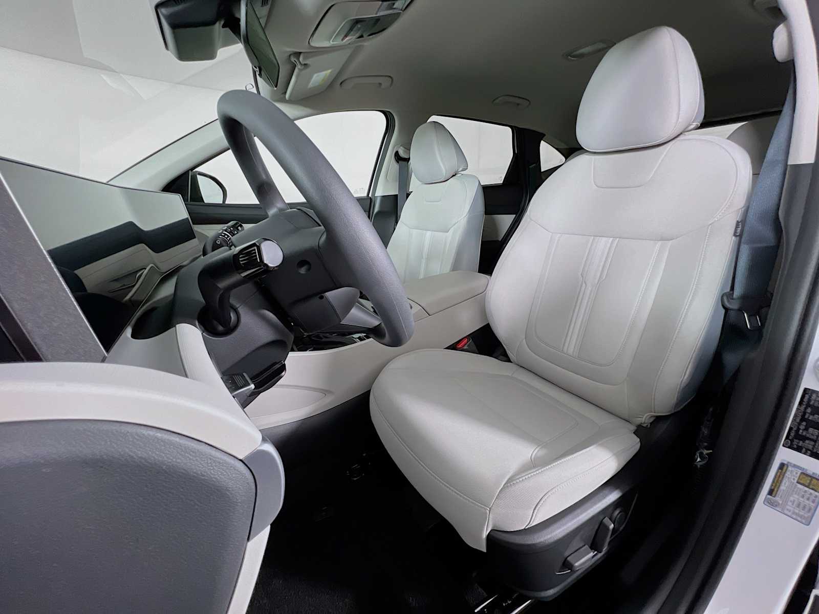 2025 Hyundai Tucson SEL - Photo 12