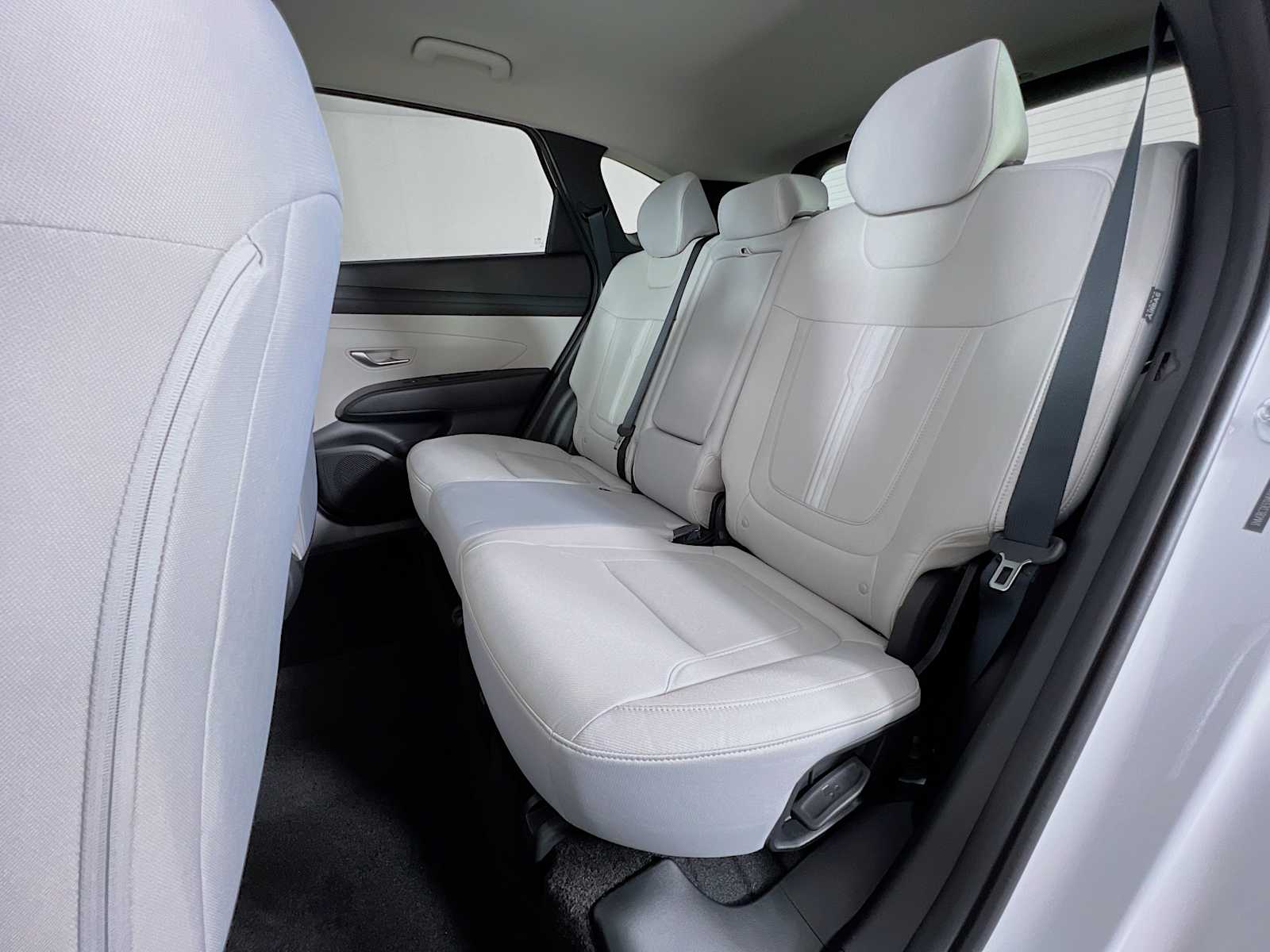 2025 Hyundai Tucson SEL - Photo 13