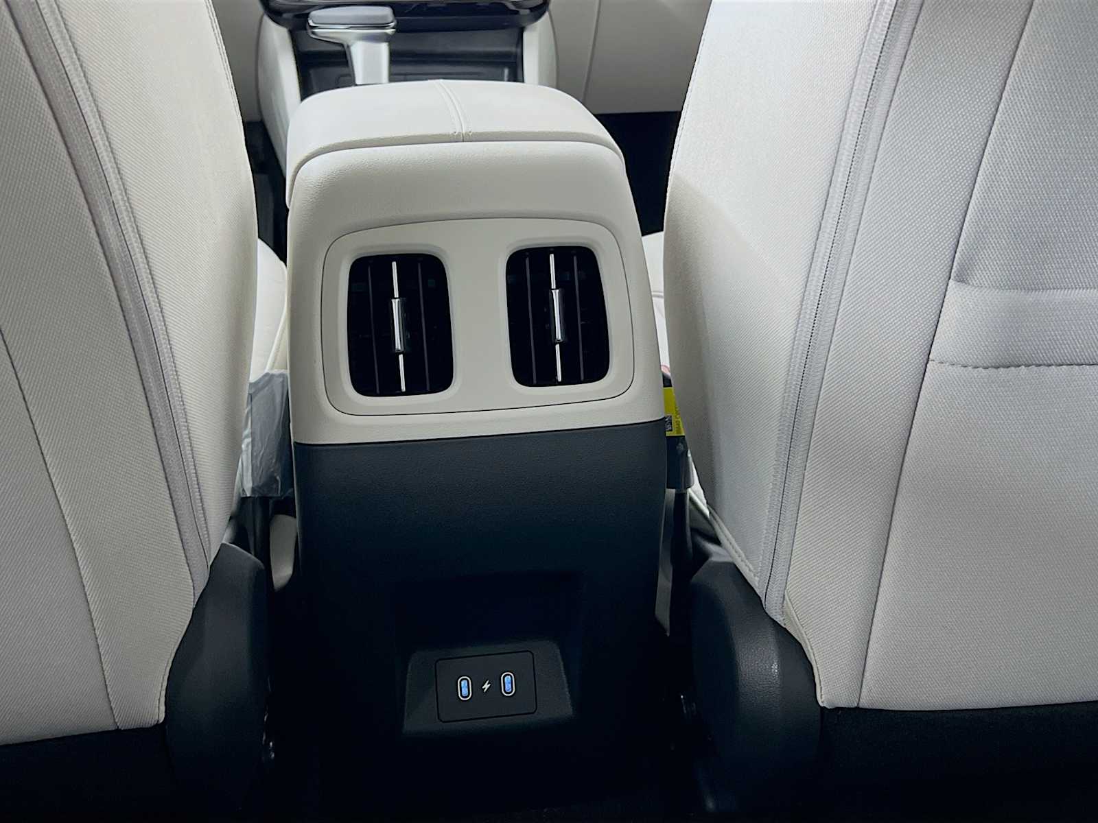 2025 Hyundai Tucson SEL - Photo 14