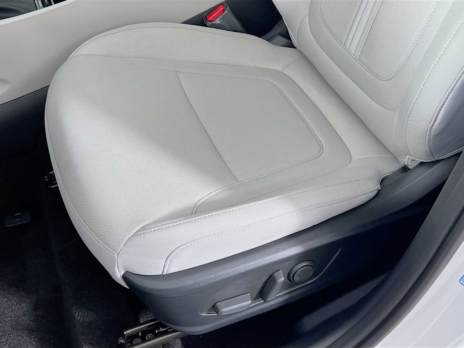 2025 Hyundai Tucson SEL - Photo 17