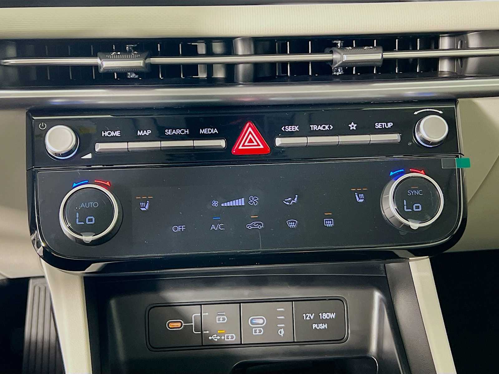 2025 Hyundai Tucson SEL - Photo 10