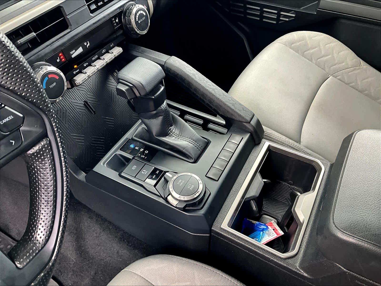 2024 Toyota Tacoma SR5 - Photo 20