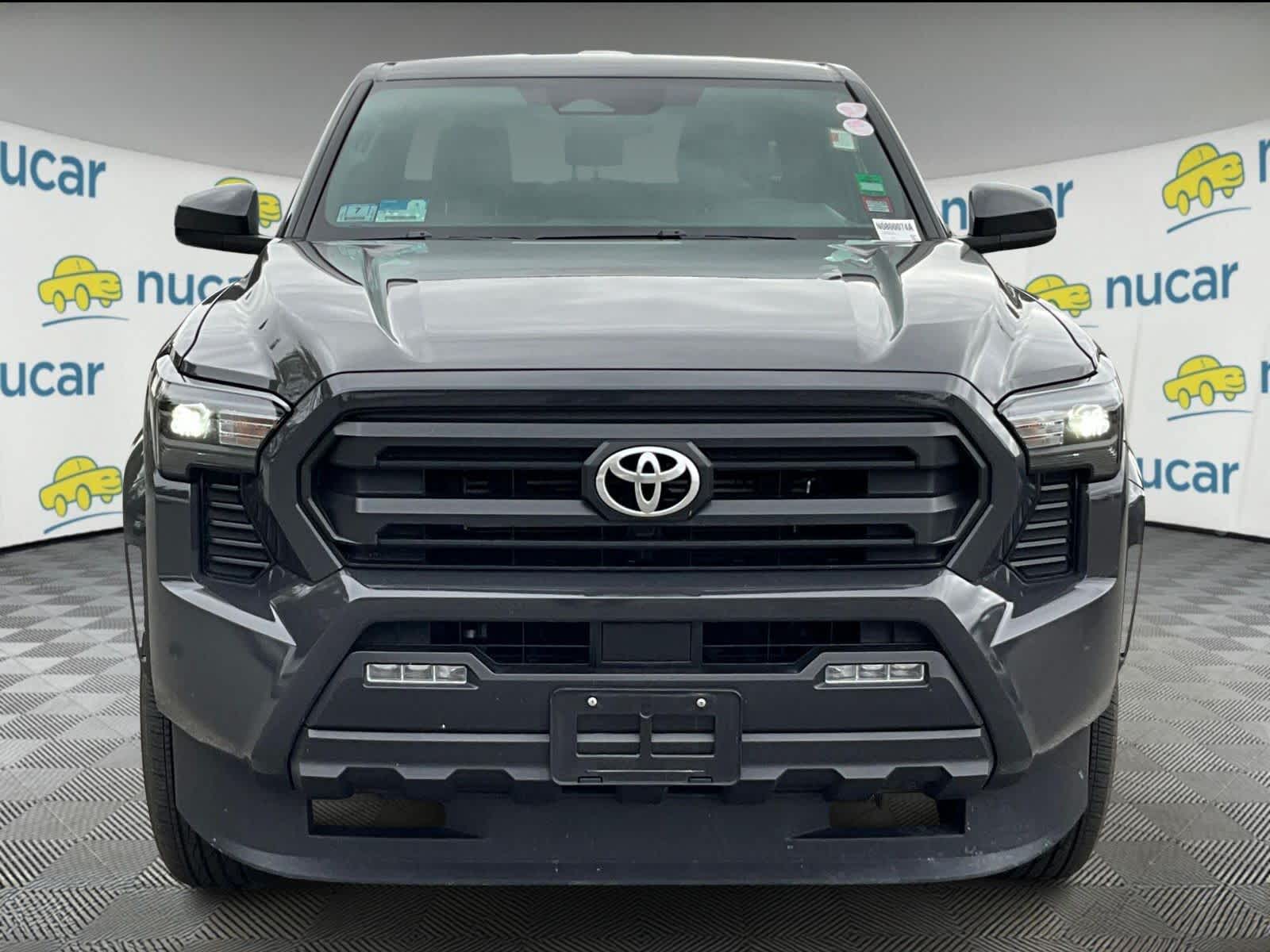 2024 Toyota Tacoma SR5 - Photo 2