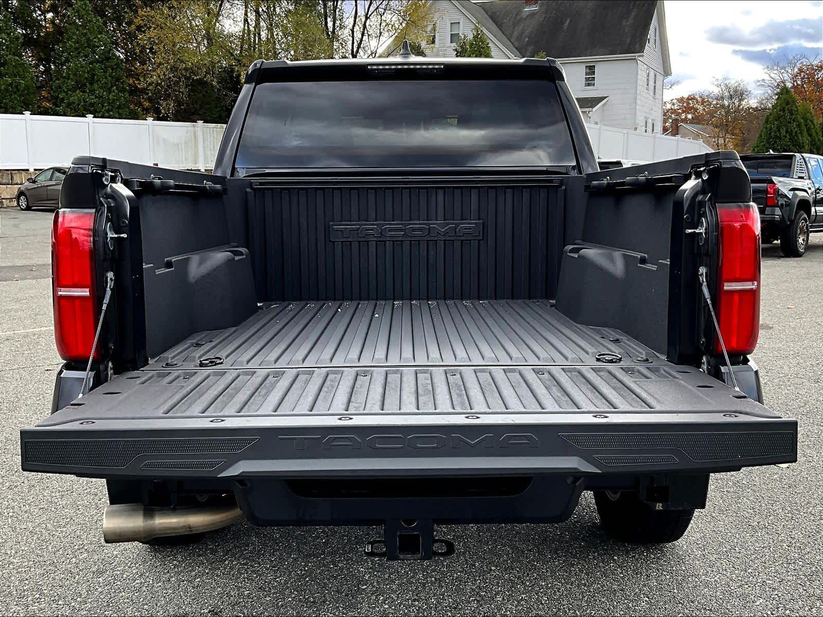 2024 Toyota Tacoma SR5 - Photo 31