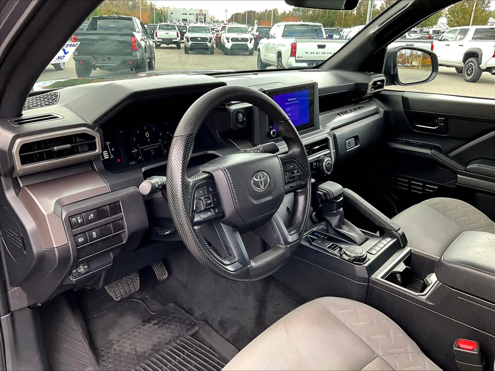 2024 Toyota Tacoma SR5 - Photo 8