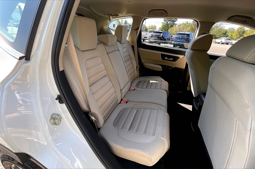 2018 Honda CR-V LX - Photo 18