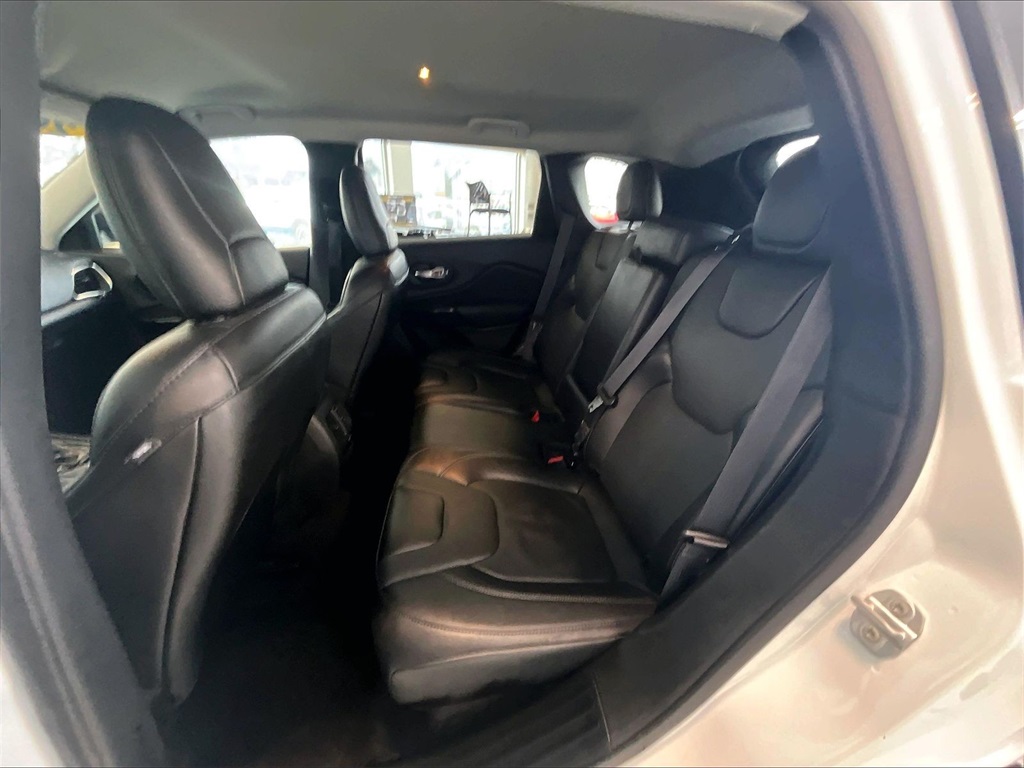 2023 Jeep Cherokee Altitude - Photo 15