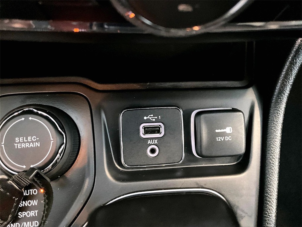 2023 Jeep Cherokee Altitude - Photo 26