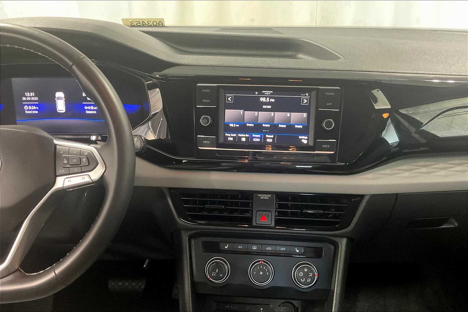 2022 Volkswagen Taos S - Photo 18
