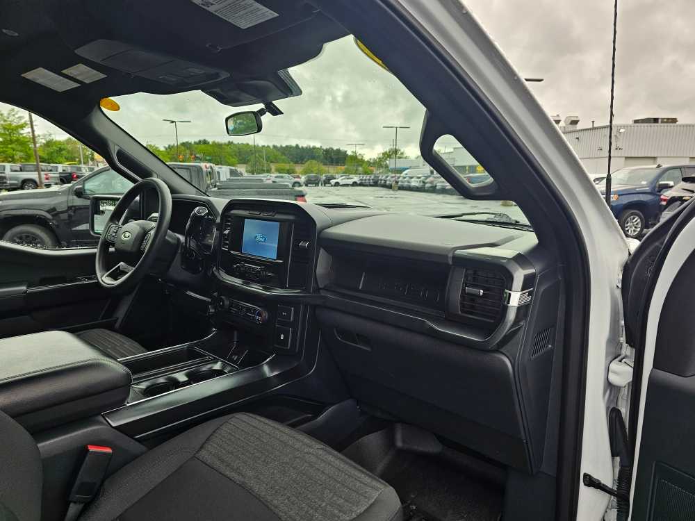 2022 Ford F-150 XL - Photo 13