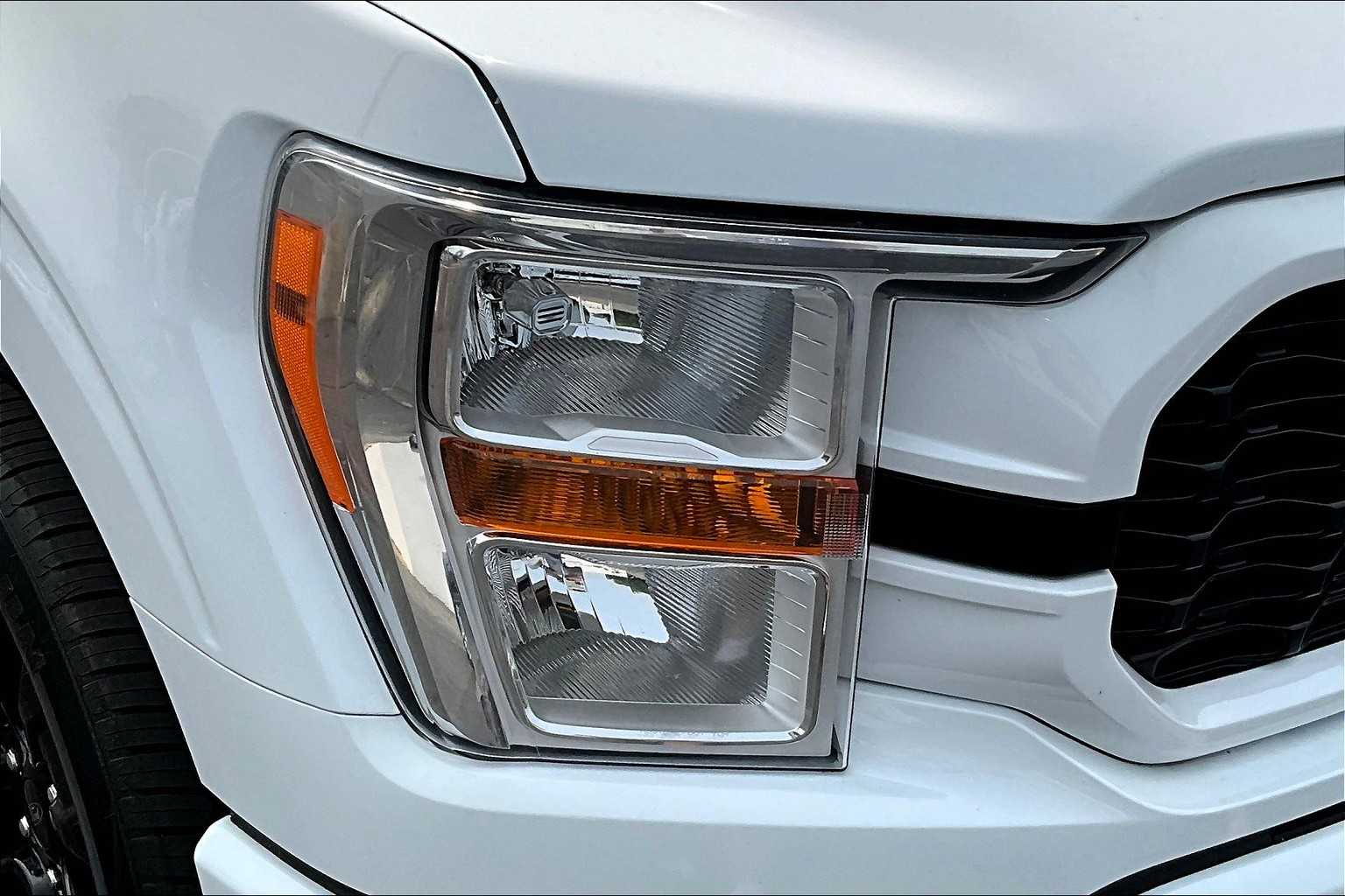 2022 Ford F-150 XL - Photo 32