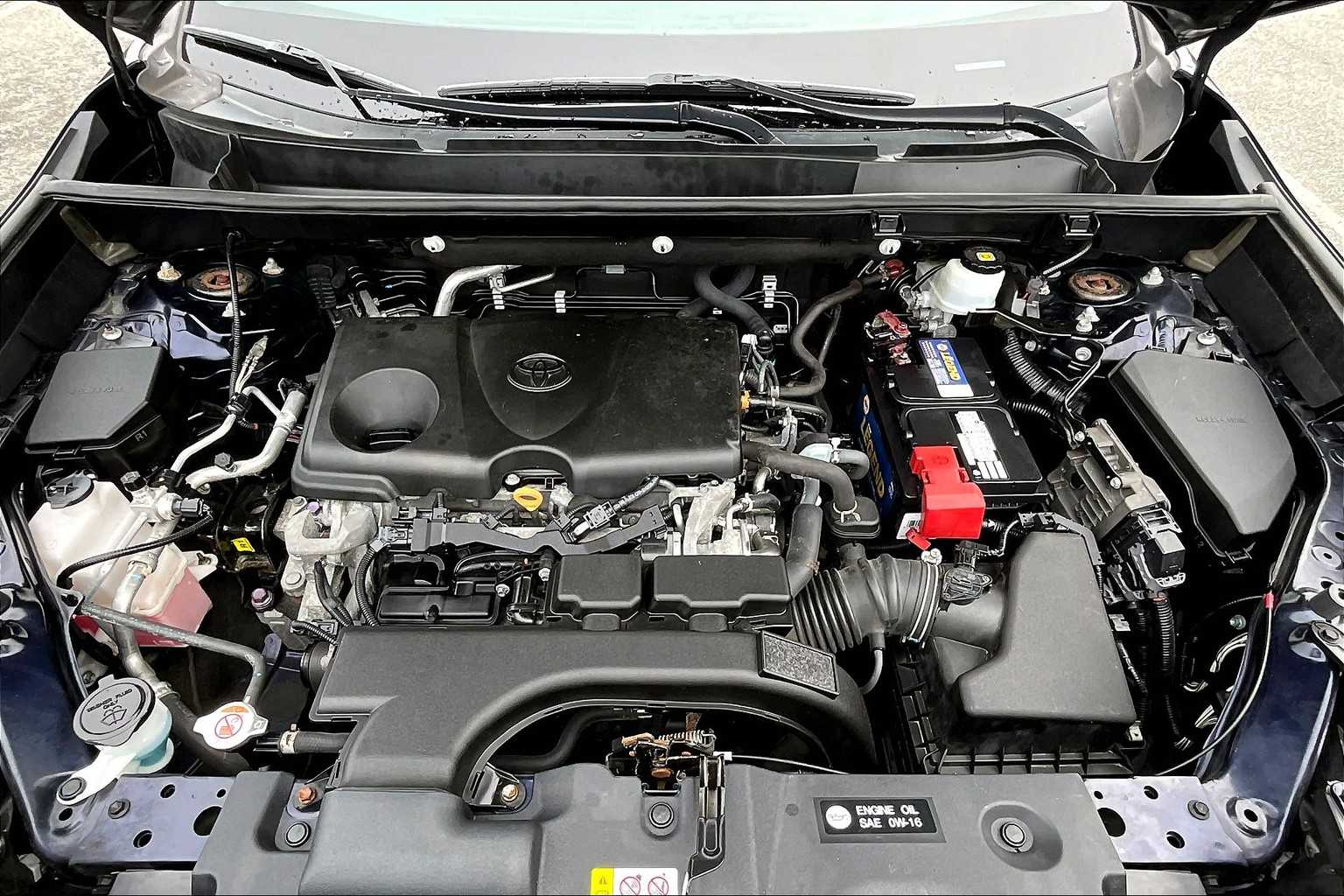 2020 Toyota RAV4 XLE - Photo 30