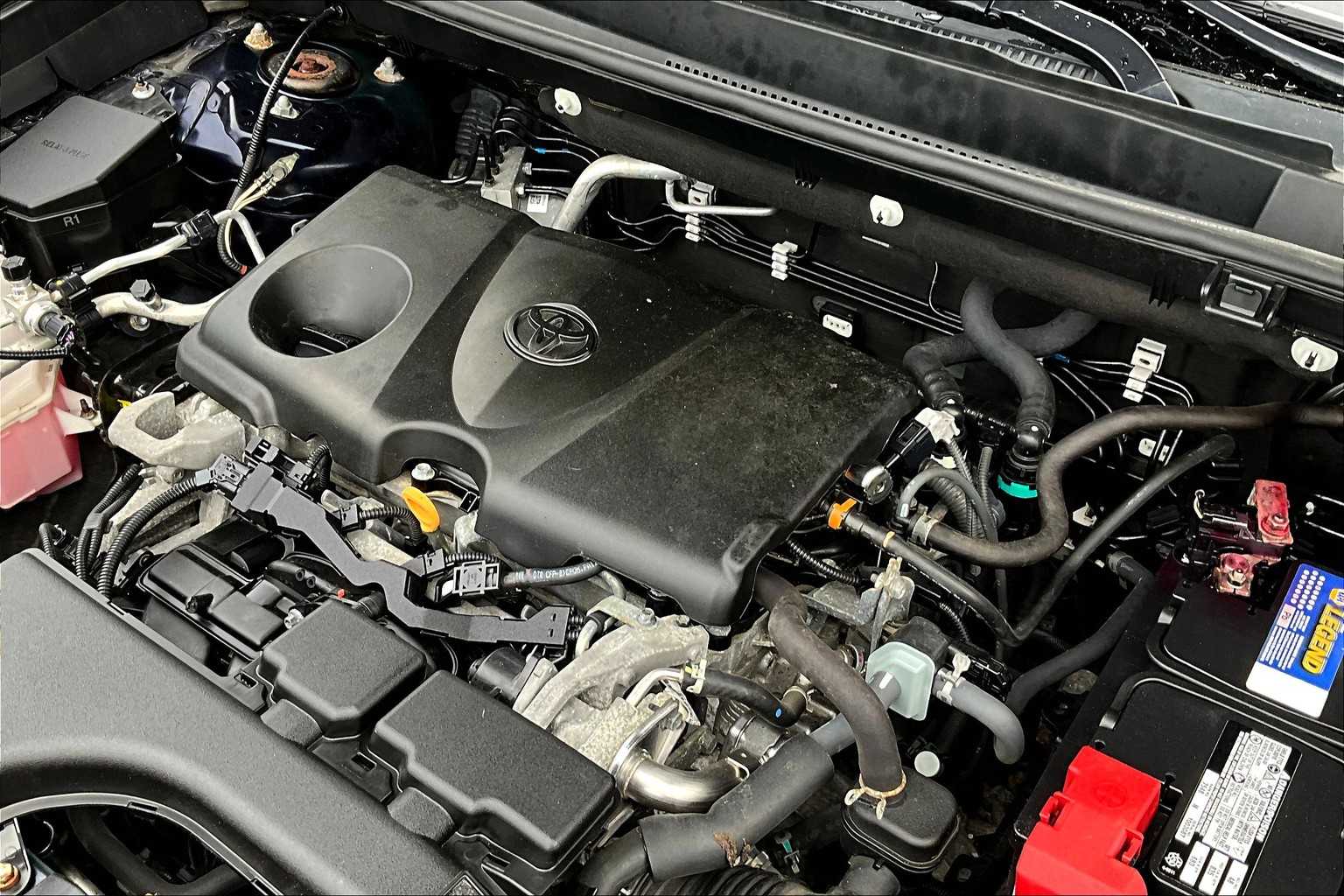 2020 Toyota RAV4 XLE - Photo 35