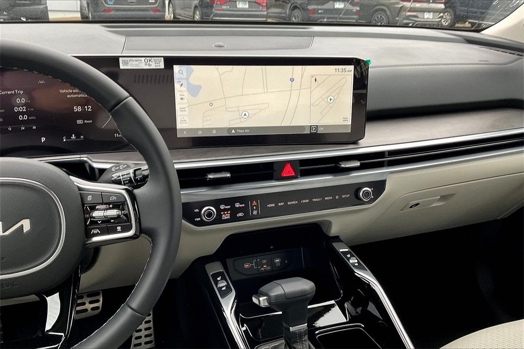 2025 Kia Sorento X-Line SX - Photo 13