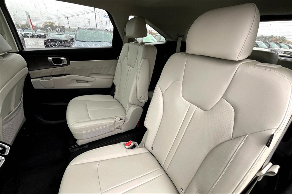 2025 Kia Sorento X-Line SX - Photo 15