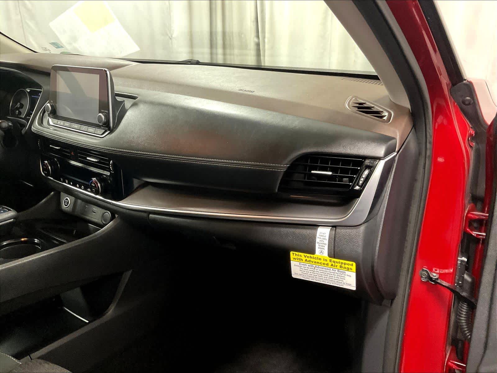 2021 Nissan Rogue SV - Photo 13