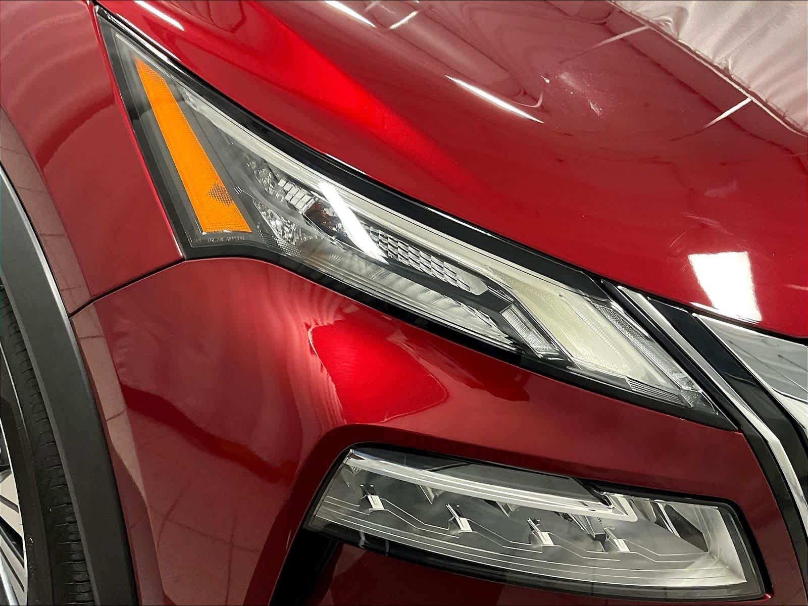 2021 Nissan Rogue SV - Photo 32
