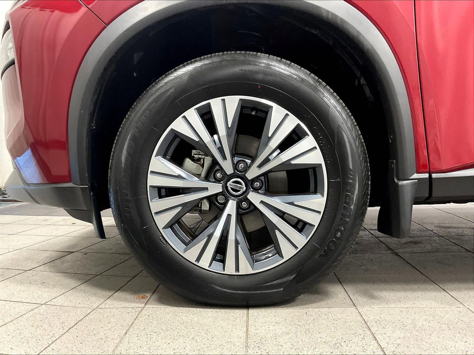 2021 Nissan Rogue SV - Photo 7
