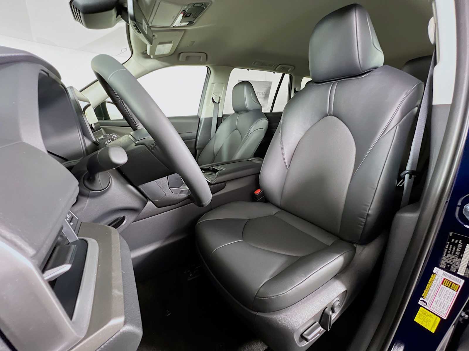 2026 Toyota Grand Highlander XLE - Photo 12