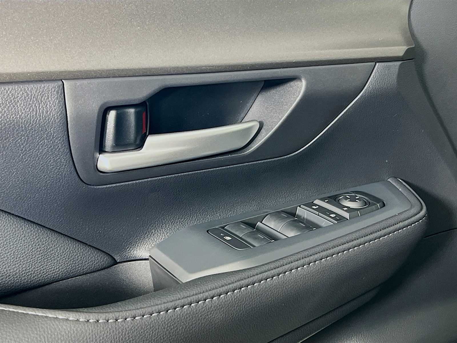 2026 Toyota Grand Highlander XLE - Photo 16