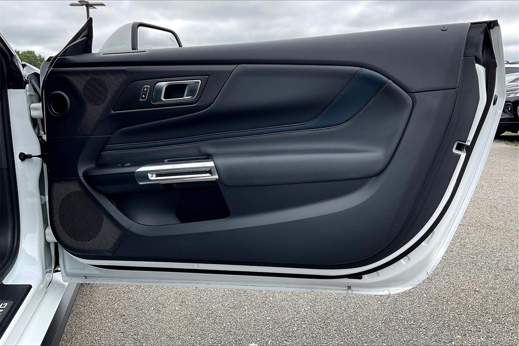2024 Ford Mustang GT Premium - Photo 11
