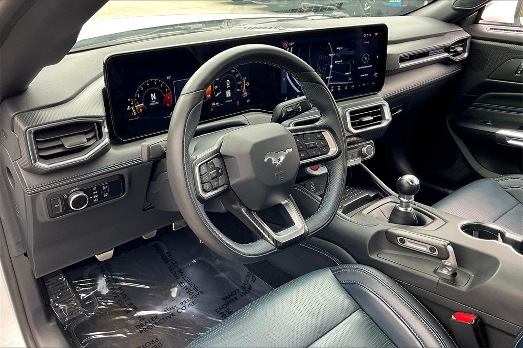 2024 Ford Mustang GT Premium - Photo 8