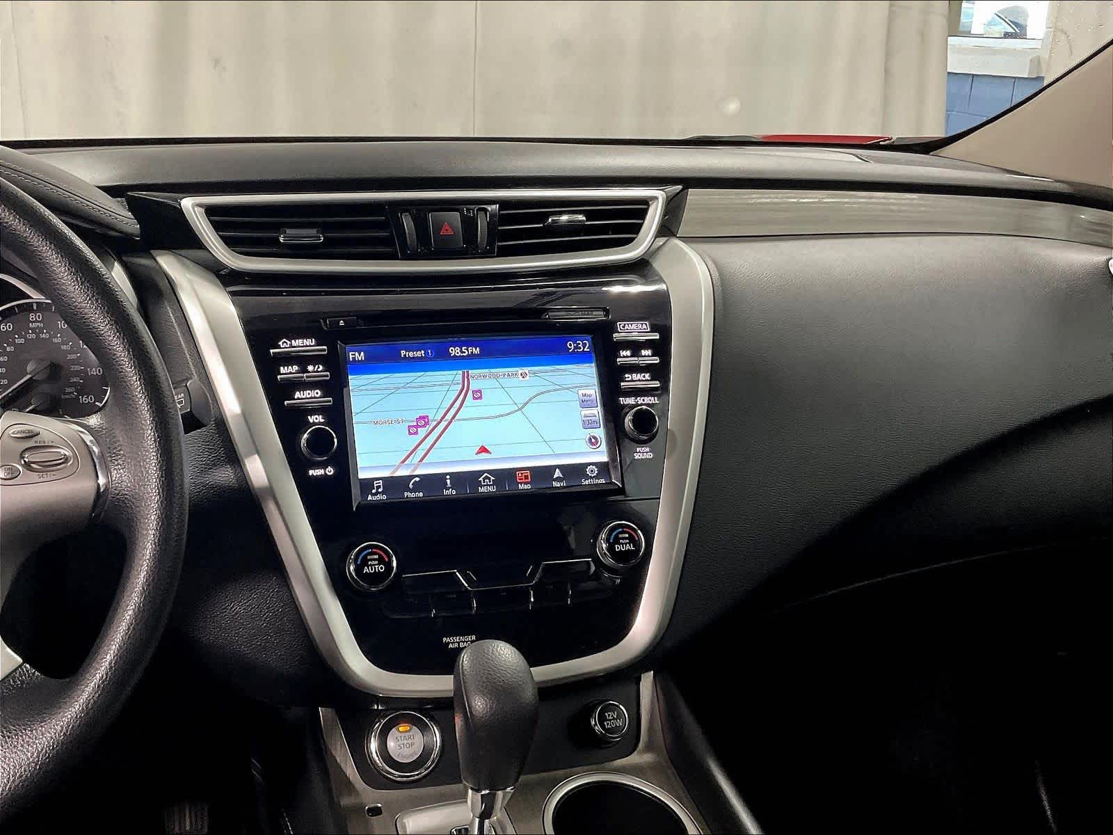 2015 Nissan Murano S - Photo 18