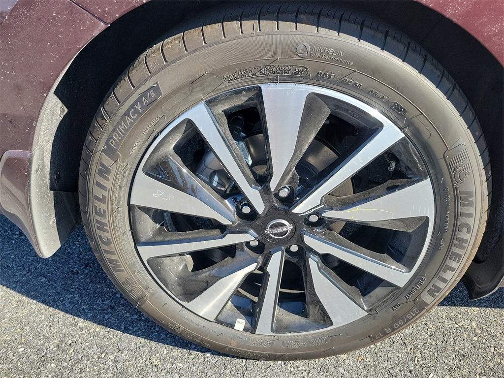 2025 Nissan Sentra SV - Photo 5