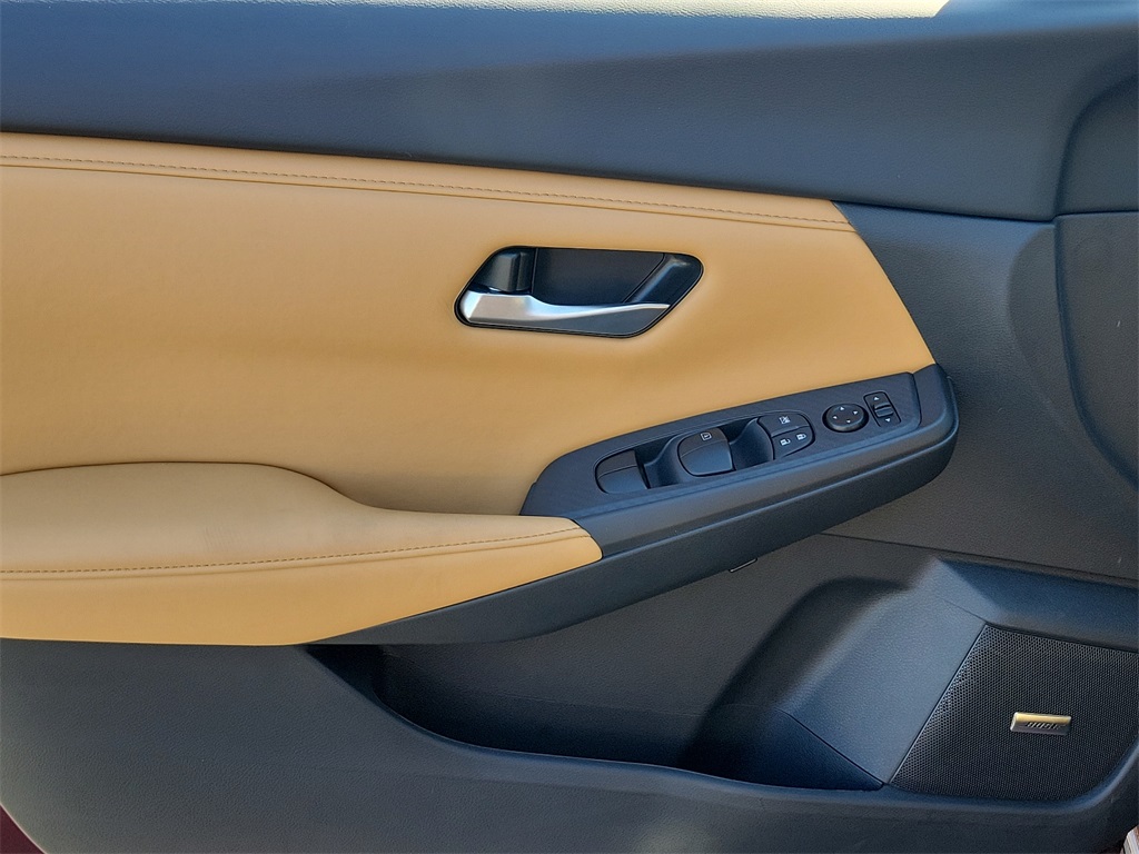 2025 Nissan Sentra SV - Photo 8